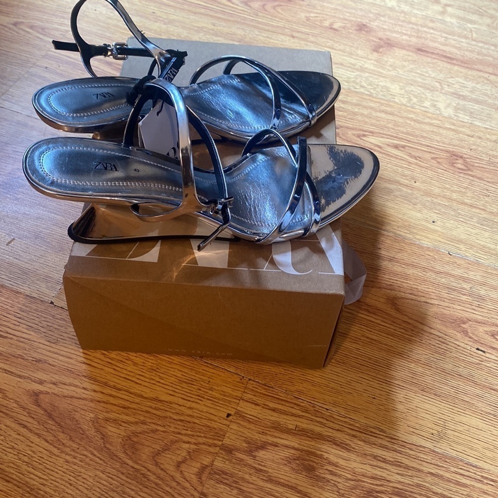 Zara Silver Strappy Sandals - Picture 10 of 15
